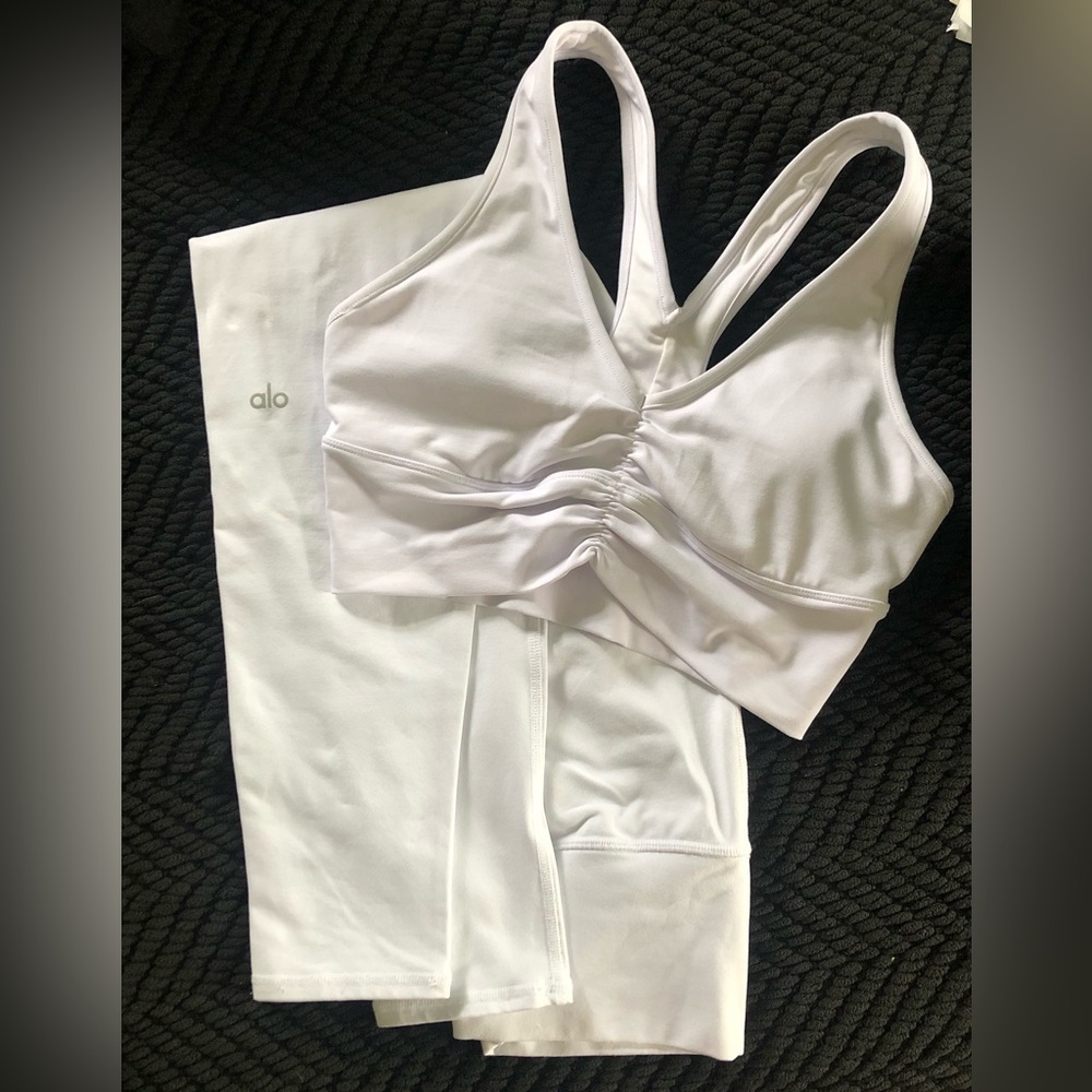 ALO Yoga White leggings